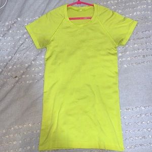 lululemon size 2 swiftly t-shirt, only worn a few times just too small
